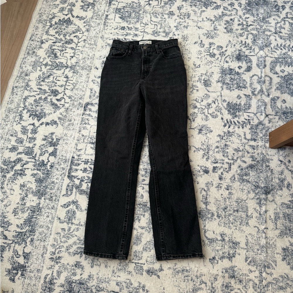 Abercrombie High Rise 90’s Straight Black Jeans